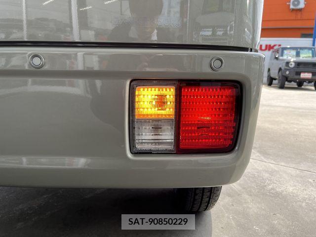 Suzuki EVERY 2024-04 268894-26