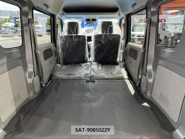 Suzuki EVERY 2024-04 268894-4
