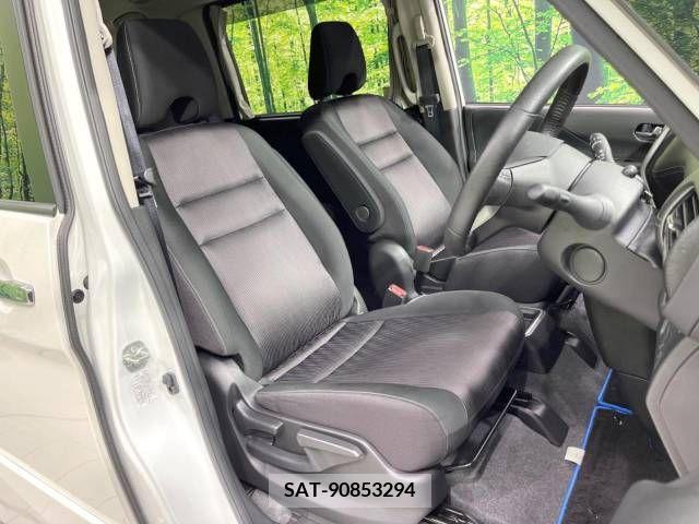 Nissan SERENA 2019-04 325006-8