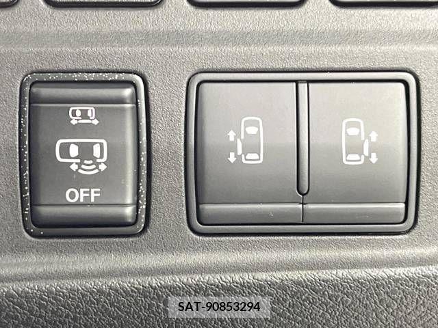 Nissan SERENA 2019-04 325006-5
