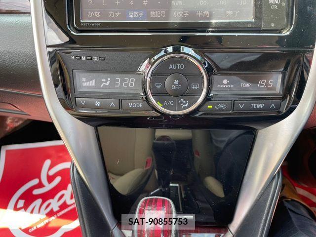 Toyota PREMIO 2018-01 386901-8