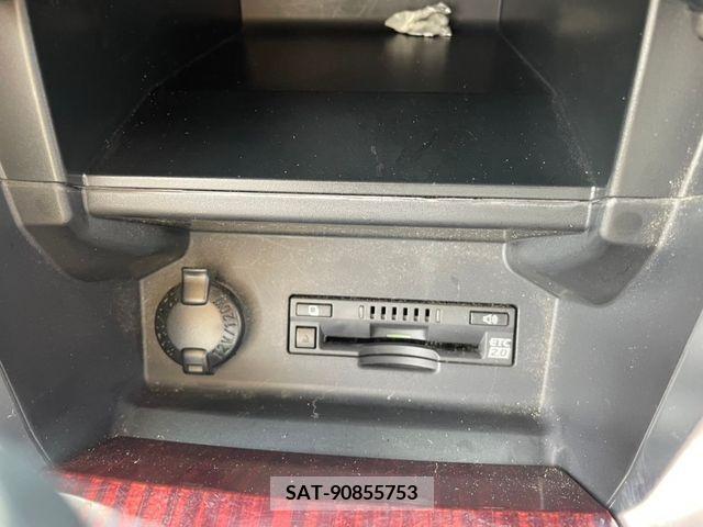 Toyota PREMIO 2018-01 386901-11