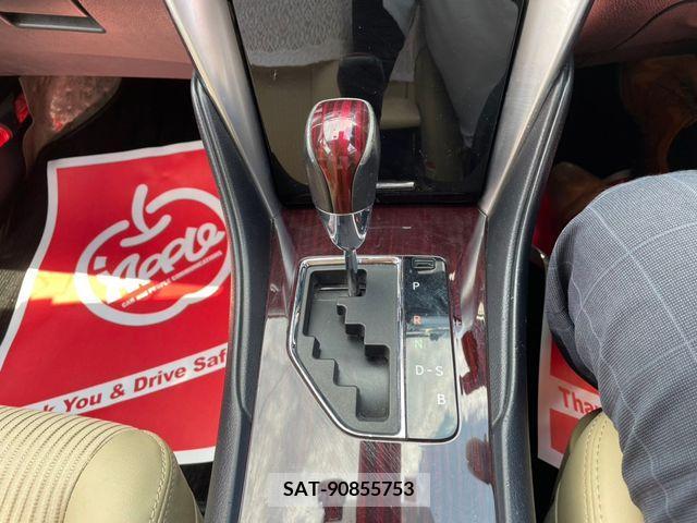 Toyota PREMIO 2018-01 386901-9