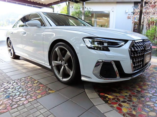 Audi A8 2022-08 9439-9