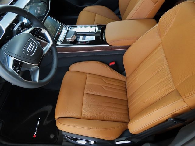 Audi A8 2022-08 9439-14