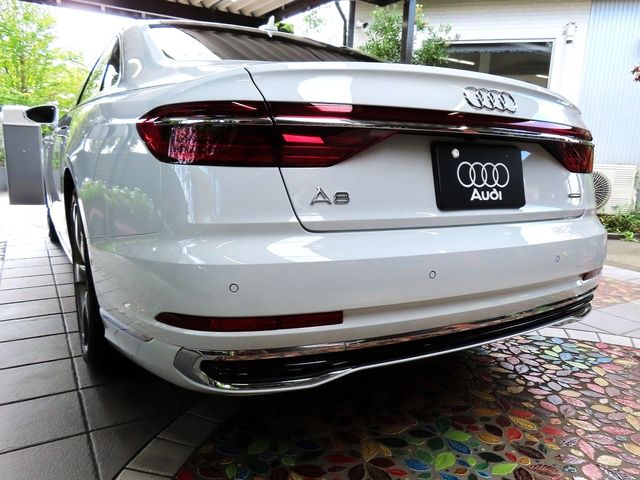 Audi A8 2022-08 9439-1