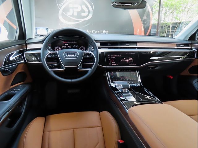 Audi A8 2022-08 9439-15