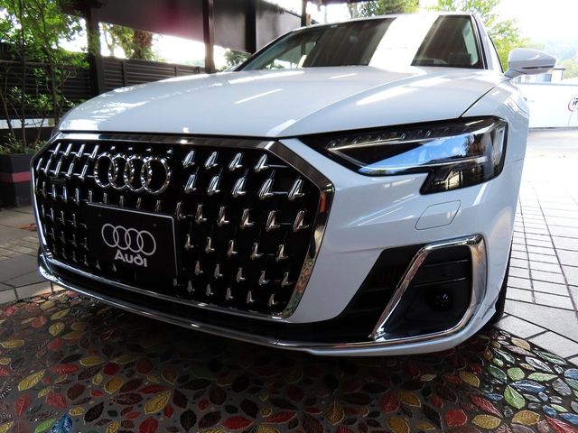 Audi A8 2022-08 9439-6