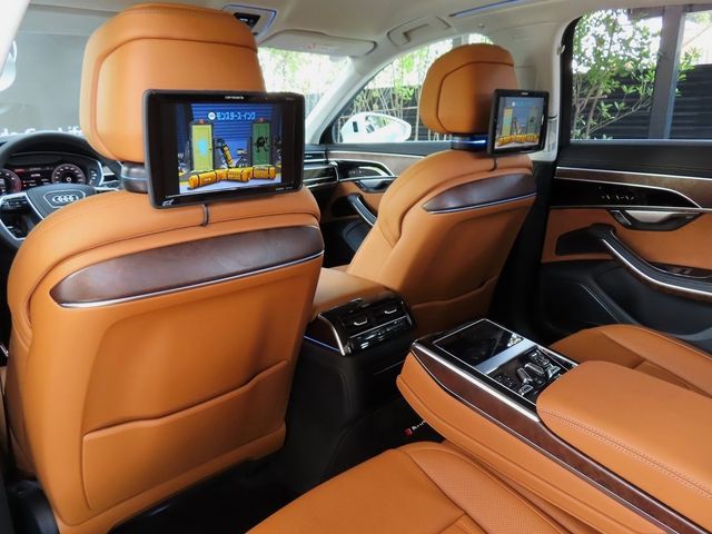 Audi A8 2022-08 9439-21
