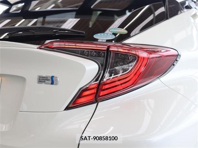 Toyota C-HR 2018-10 264088-25