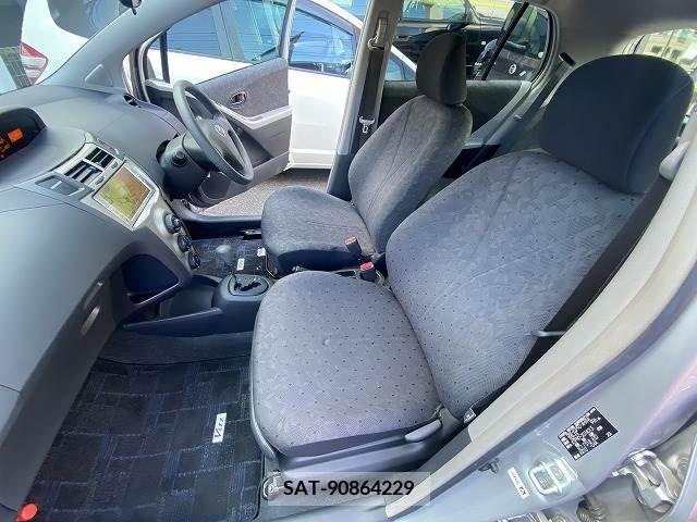 Toyota VITZ 2008-11 370175-20