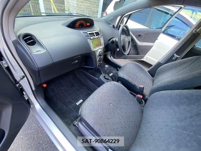Toyota VITZ 2008-11 370175-19