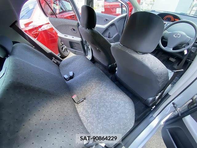 Toyota VITZ 2008-11 370175-24