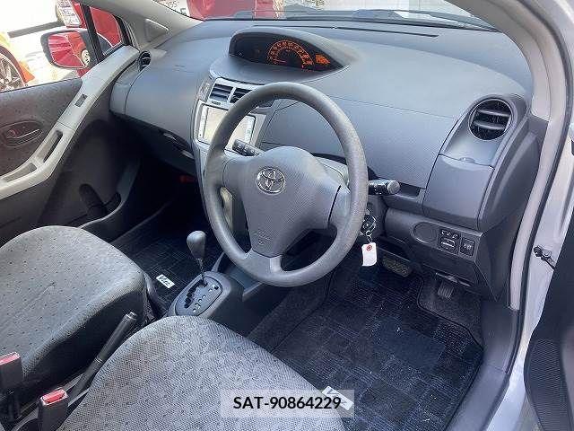 Toyota VITZ 2008-11 370175-17