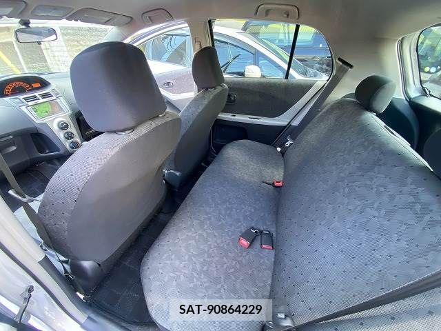 Toyota VITZ 2008-11 370175-21