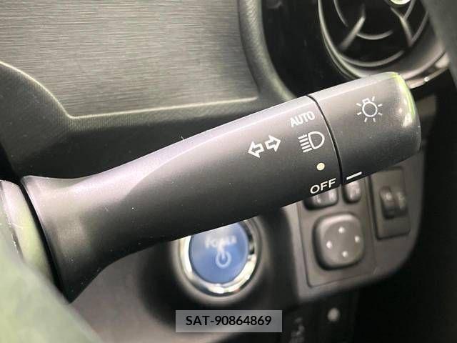 Toyota AQUA 2015-03 292337-7
