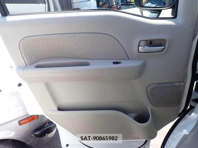 Suzuki EVERY WAGON 2024-07 359982-13