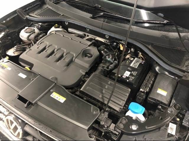VolksWagen T-ROC 2020-09 28176-17