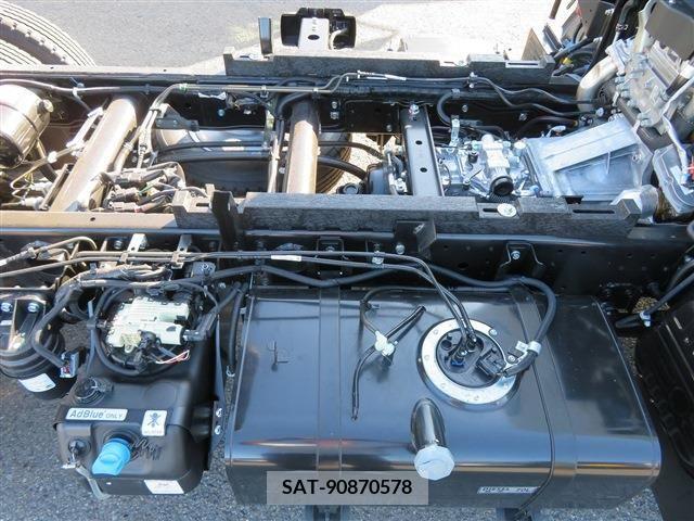Mitsubishi CANTER 2024-02 263923-11