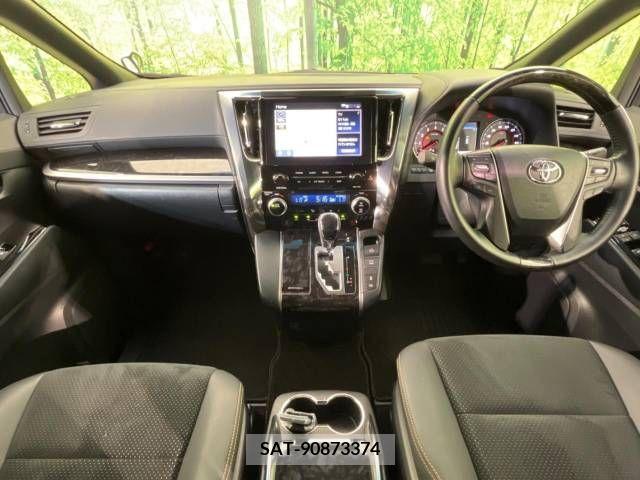 Toyota ALPHARD 2021-04 345375-1