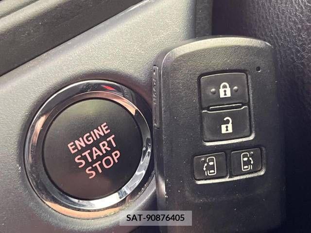 Toyota VOXY 2014-02 370311-7