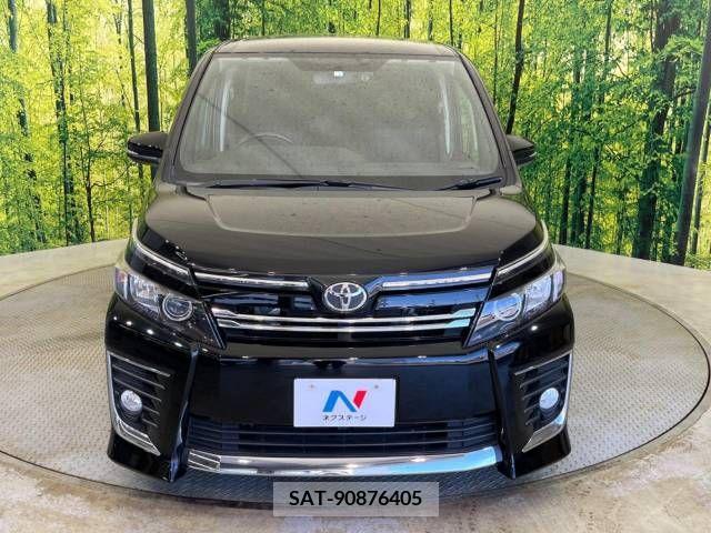 Toyota VOXY 2014-02 370311-14