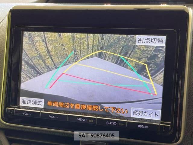 Toyota VOXY 2014-02 370311-3
