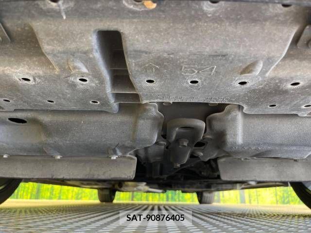 Toyota VOXY 2014-02 370311-18