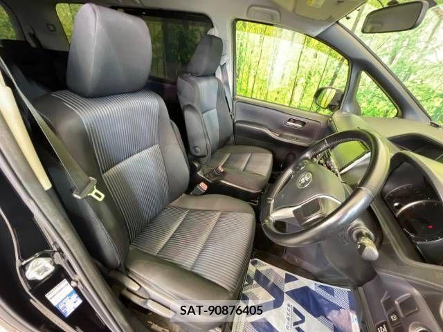 Toyota VOXY 2014-02 370311-8