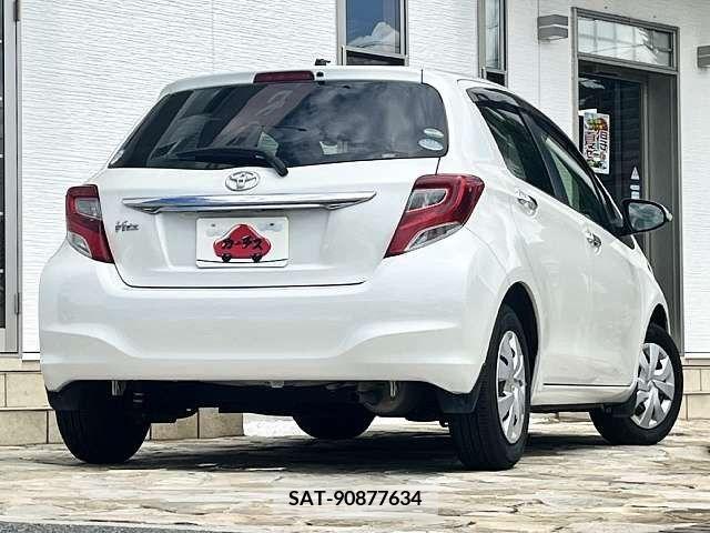 Toyota VITZ 2016-12 394852-2
