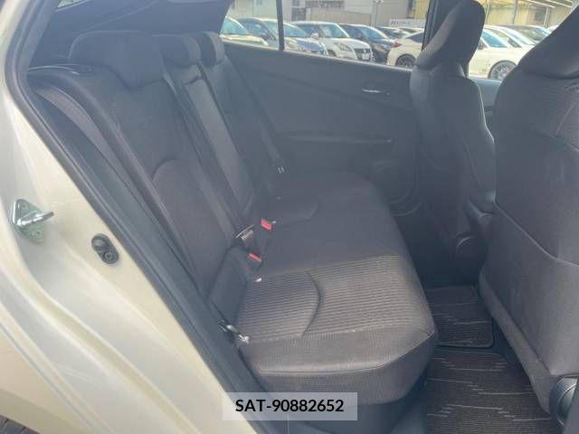 Toyota PRIUS 2015-12 393321-9