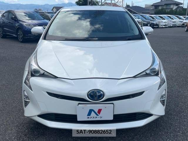 Toyota PRIUS 2015-12 393321-14
