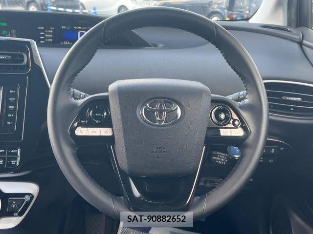 Toyota PRIUS 2015-12 393321-11