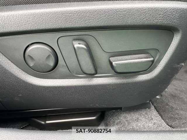 Mazda CX-30 2022-03 295559-15