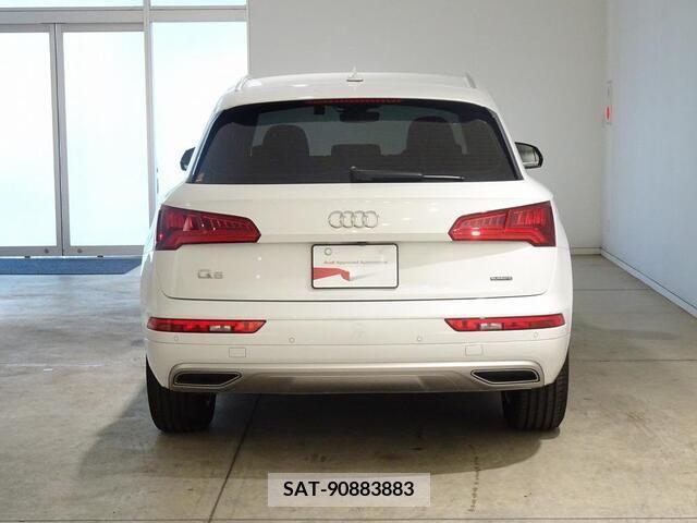Audi Q5 2019-02 261301-2