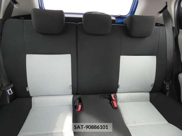 Toyota AQUA 2012-10 313959-7