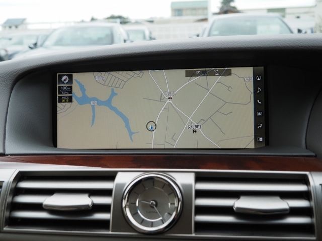 Lexus LS 2017-06 6320-17