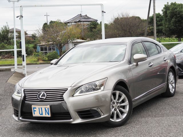 Lexus LS 2017-06 6320-0