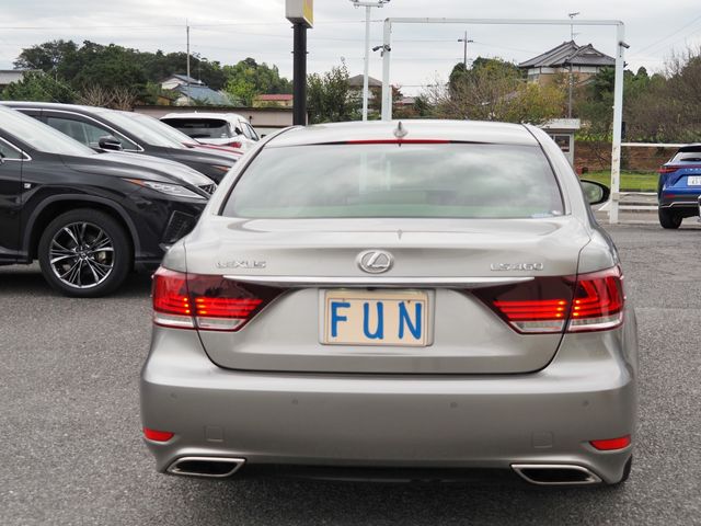 Lexus LS 2017-06 6320-6