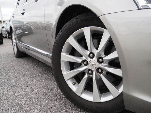 Lexus LS 2017-06 6320-8