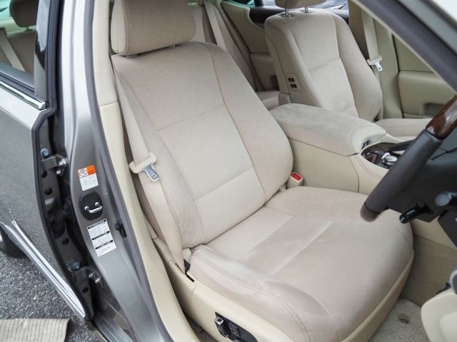 Lexus LS 2017-06 6320-11