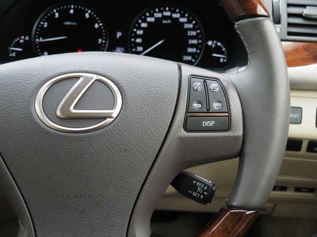 Lexus LS 2017-06 6320-16