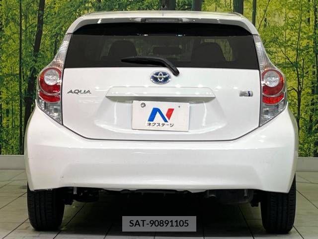 Toyota AQUA 2012-03 350442-15