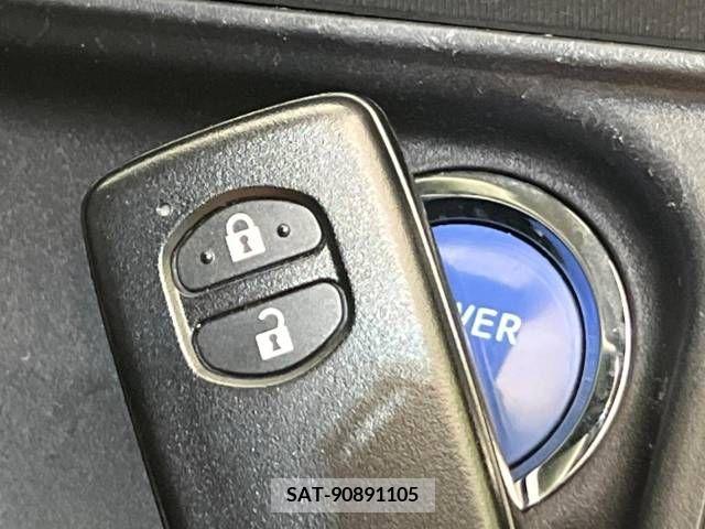 Toyota AQUA 2012-03 350442-5
