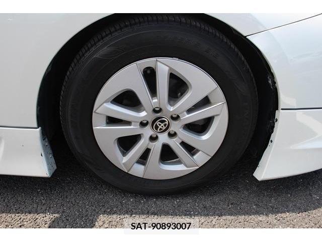 Toyota PRIUS 2016-03 366628-10