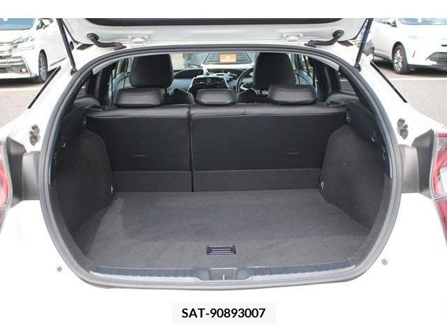 Toyota PRIUS 2016-03 366628-17
