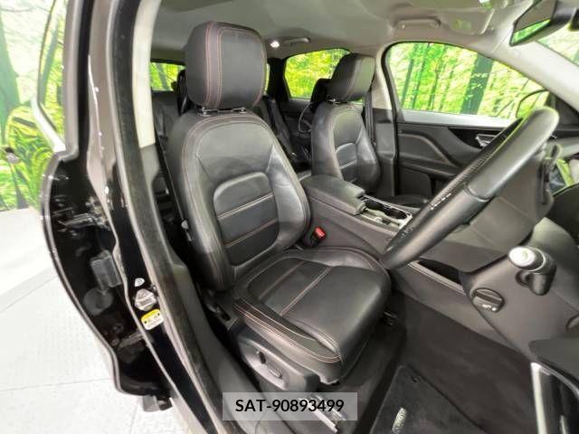 Jaguar F-PACE 2017-12 340349-12