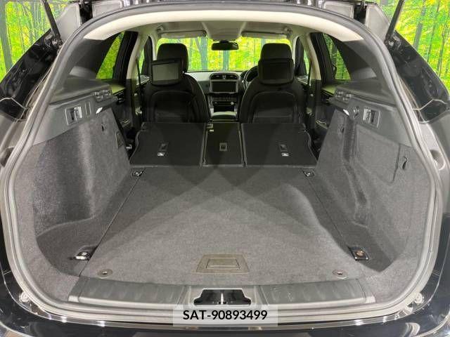 Jaguar F-PACE 2017-12 340349-14