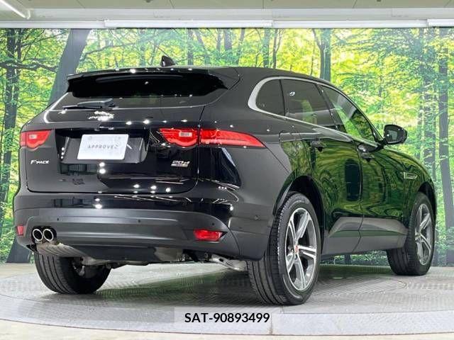 Jaguar F-PACE 2017-12 340349-18
