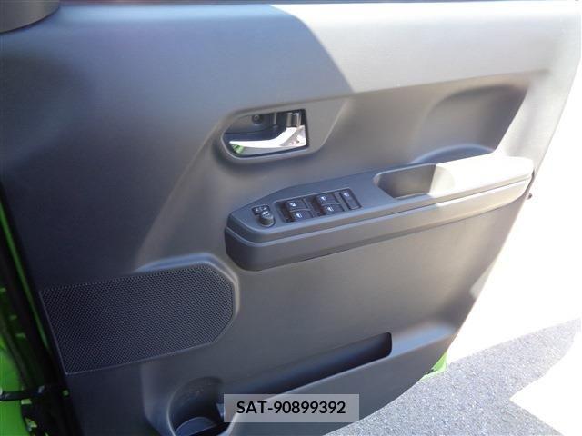 Toyota Pixis Mega 2017-12 281433-18